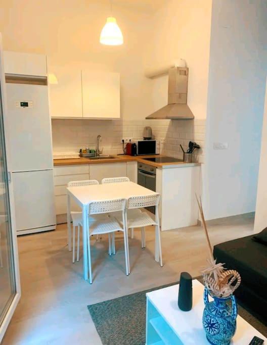 Apartamento En La Playa Las Arenas +Wifi+Ac 발렌시아 외부 사진