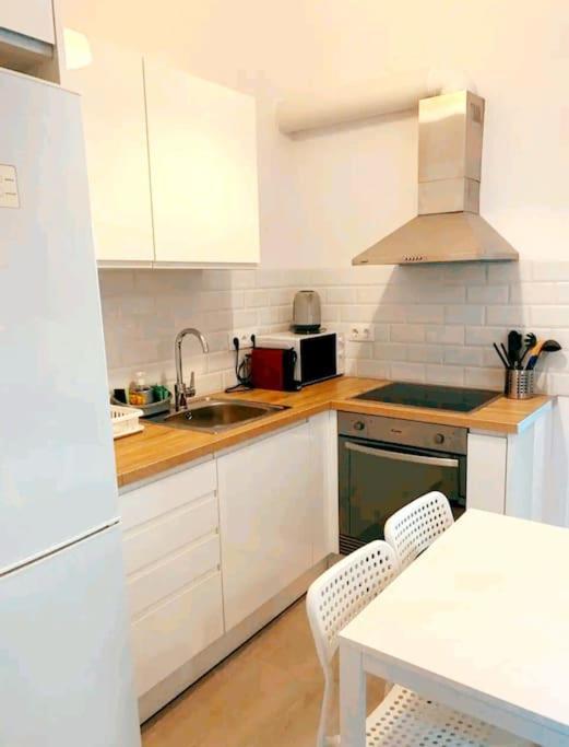 Apartamento En La Playa Las Arenas +Wifi+Ac 발렌시아 외부 사진